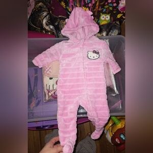 Newborn Baby Fuzzy Hello Kitty Baby Pink Onesie